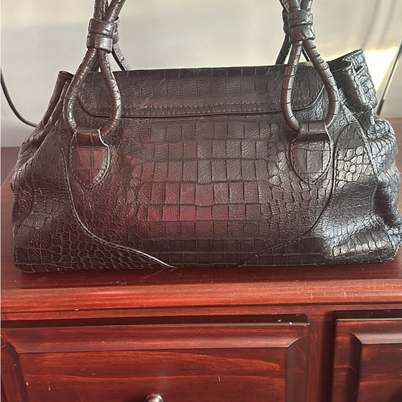 Aigner - Picture 2 of 6